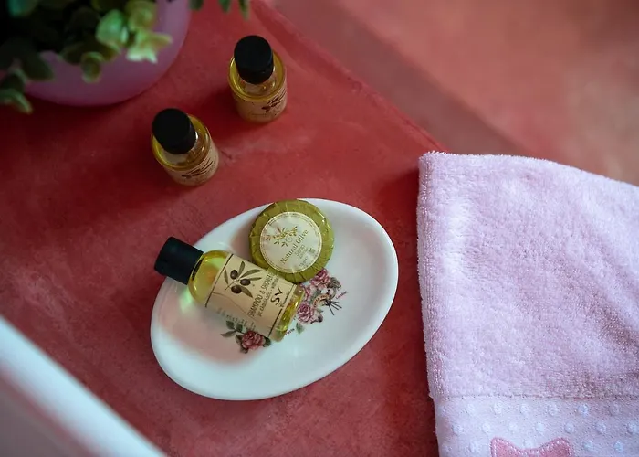 Flora's House & Cave Winery * Pýrgos