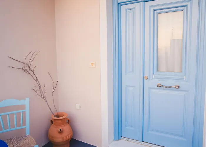 Flora's House & Cave Winery Pýrgos