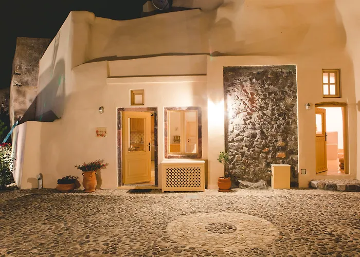 Flora's House & Cave Winery Pýrgos