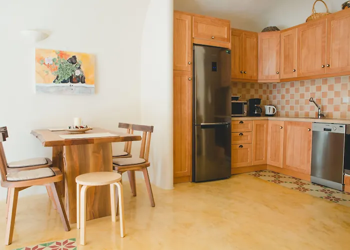 Flora's House & Cave Winery *