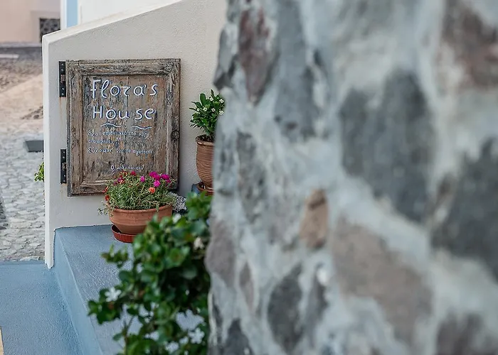 Flora's House & Cave Winery * Pýrgos