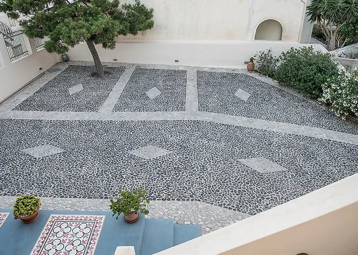 Flora's House & Cave Winery * Pýrgos