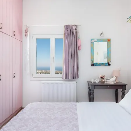 Holiday home Flora's House & Cave Winery Pyrgos Kallistis