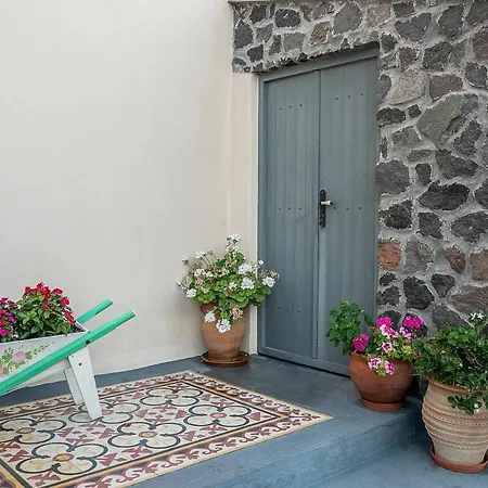 別荘 Flora's House & Cave Winery Pýrgos