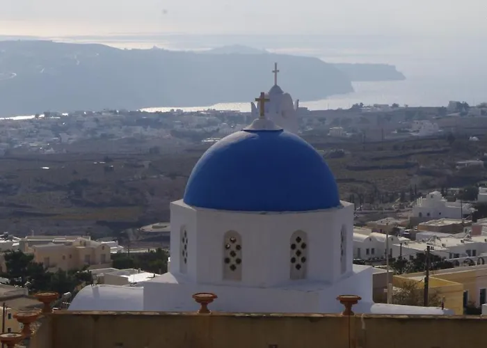 Flora's House & Cave Winery *