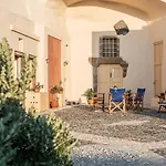 Flora's House & Cave Winery