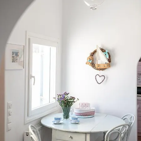 Flora's House & Cave Winery Pýrgos