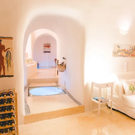 Flora's House & Cave Winery * Pýrgos