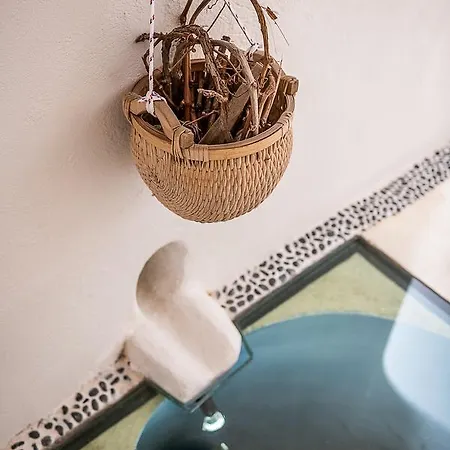 Flora's House & Cave Winery Vakantiehuis *