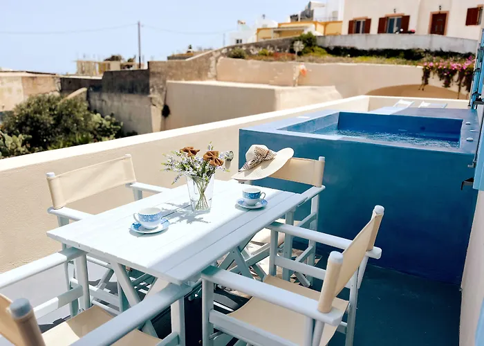 Flora's House & Cave Winery Holiday home Pyrgos Kallistis