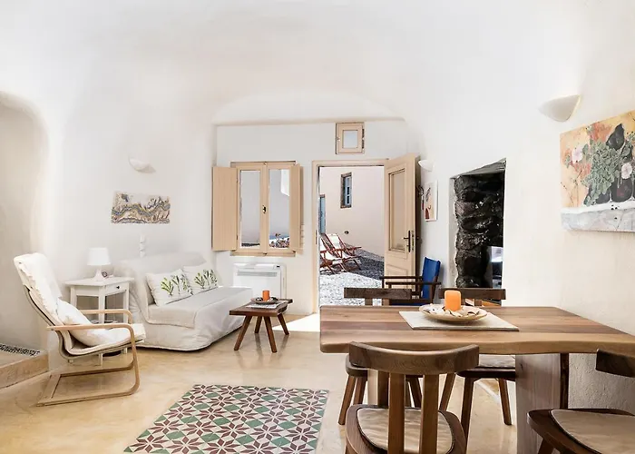 Holiday home Flora's House & Cave Winery Pyrgos Kallistis